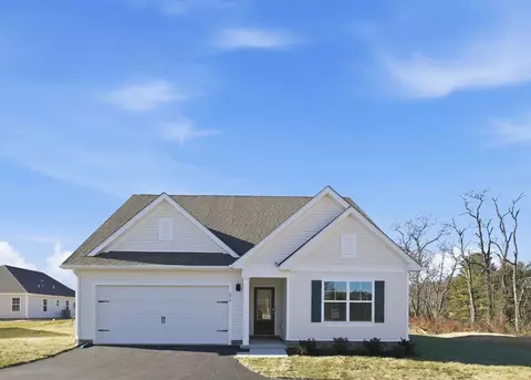 529 Summercrest Ave, Waynesboro, VA 22980