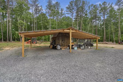 Exterior - 1426 Firehouse Rd, Buckingham, VA 23921 photo 12 of 21