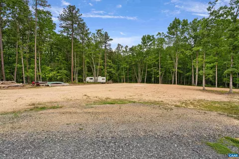 Exterior - 1426 Firehouse Rd, Buckingham, VA 23921 photo 19 of 21