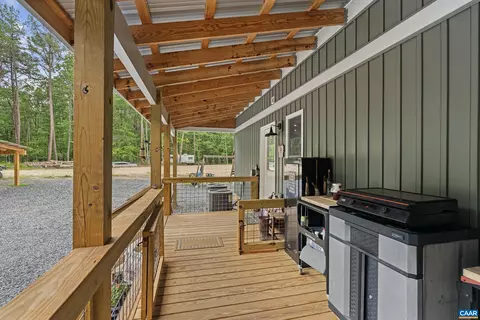 Exterior - 1426 Firehouse Rd, Buckingham, VA 23921 photo 11 of 21