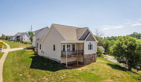 351 Rayann Ln, Broadway, VA 22815