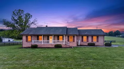 150 Battlefield Rd, Waynesboro, VA 22980