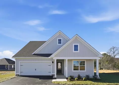 116 Julian Dr, Waynesboro, VA 22980