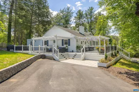 104 Buckingham Cir, Charlottesville, VA 22903