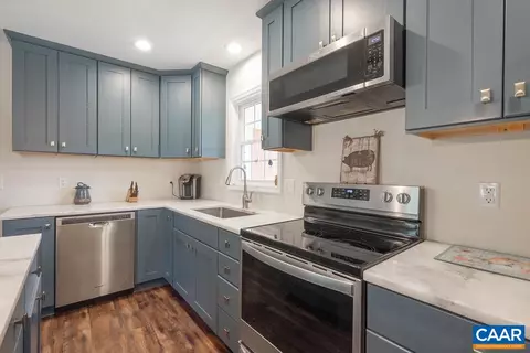 Kitchen - 4336 Hells Bend Rd, Palmyra, VA 22963 photo 2 of 6