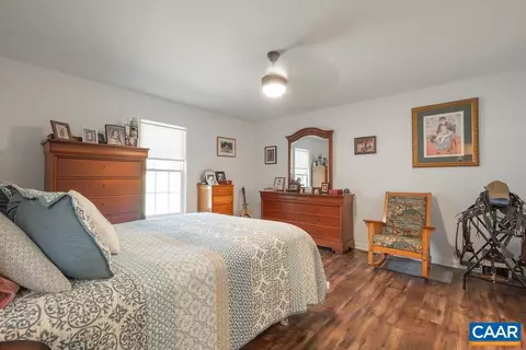 Bedroom - 4336 Hells Bend Rd, Palmyra, VA 22963 photo 5 of 5