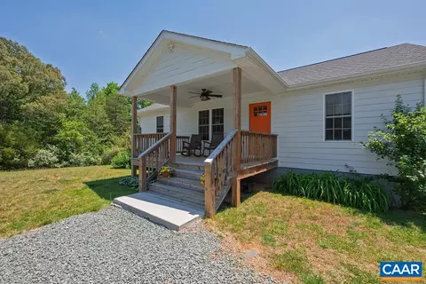 Exterior - 4336 Hells Bend Rd, Palmyra, VA 22963 photo 2 of 6