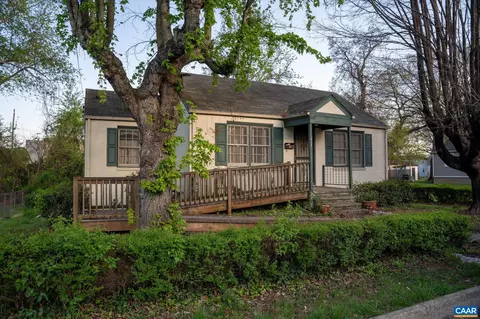 414 NW 10 12 St NW, Charlottesville, VA 22903
