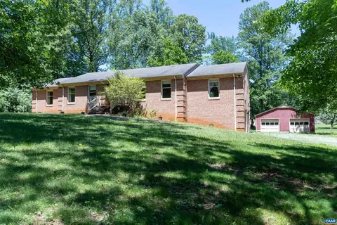 570 Forrest Rd, Charlottesville, VA 22902