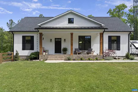 137 Forest Ridge Ln, Scottsville, VA 24590