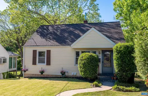 1611 Center Ave, Charlottesville, VA 22903
