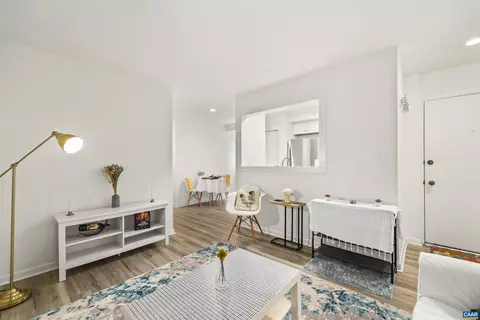 1243 Cedars Ct #C2, Charlottesville, VA 22903