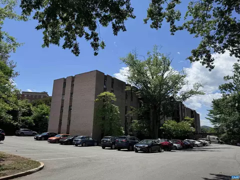511 N 1st St N #308, Charlottesville, VA 22902
