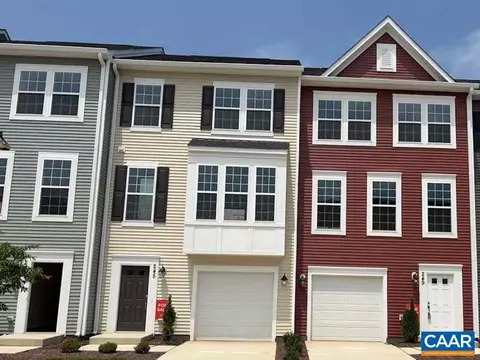 245 Cheshire Ln, Waynesboro, VA 22980