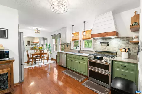 4 Gum Ct, Palmyra, VA 22963