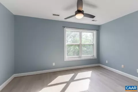 Bedroom - 1103 Druid Ave #E, Charlottesville, VA 22902 photo 4 of 6