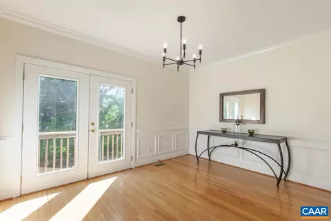 Entry Way - 1103 Druid Ave #E, Charlottesville, VA 22902 photo 1 of 2