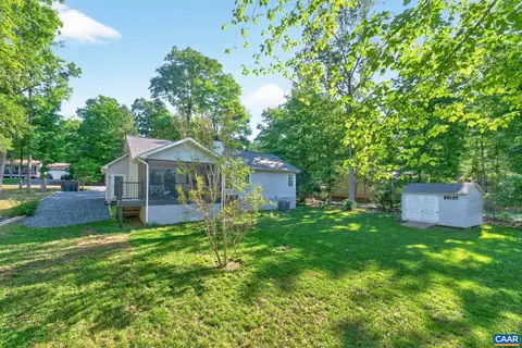 Exterior - 137 Jefferson Dr, Palmyra, VA 22963 photo 11 of 16