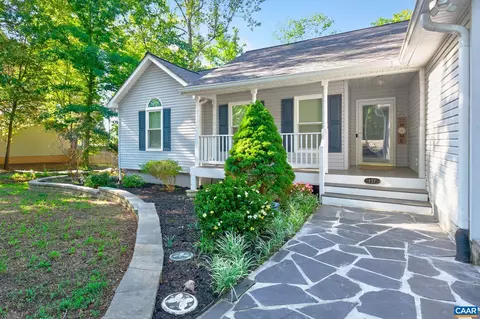 Exterior - 137 Jefferson Dr, Palmyra, VA 22963 photo 6 of 16