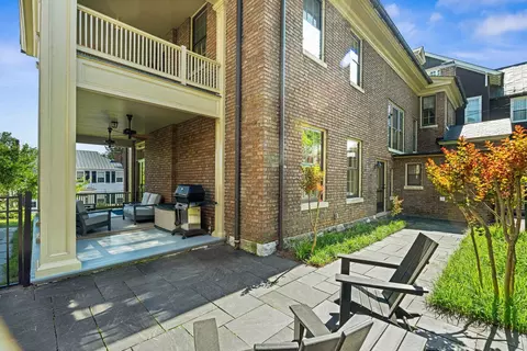 305 E Beverley St, Staunton, VA 24401 photo 67