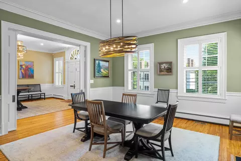 305 E Beverley St, Staunton, VA 24401 photo 14