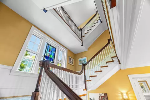 305 E Beverley St, Staunton, VA 24401 photo 35