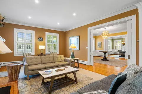 305 E Beverley St, Staunton, VA 24401 photo 19