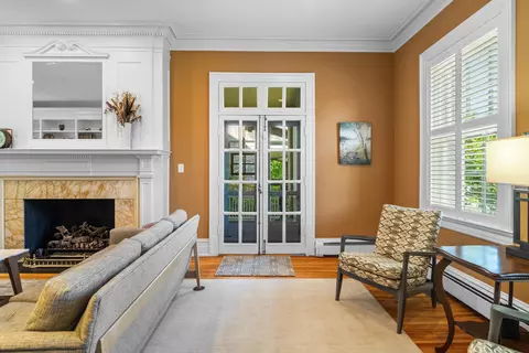 305 E Beverley St, Staunton, VA 24401 photo 20