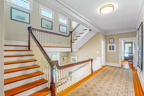 305 E Beverley St, Staunton, VA 24401 photo 37