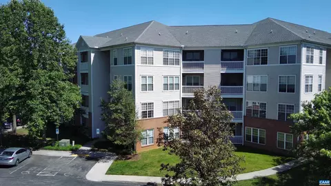 270 Riverbend Dr #1F, Charlottesville, VA 22911