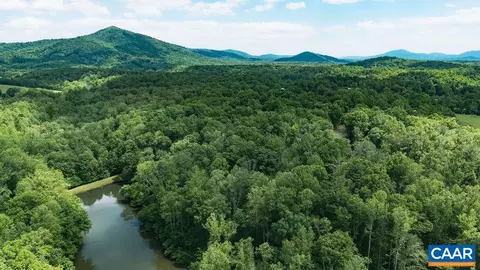 35 Ironwood Ln, Nellysford, VA 22958