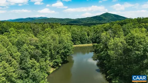 35 Ironwood Ln, Nellysford, VA 22958