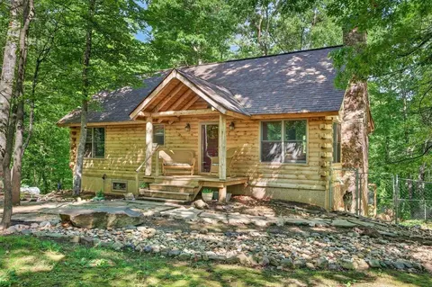 1906 Cutbank Ln, Elkton, VA 22827