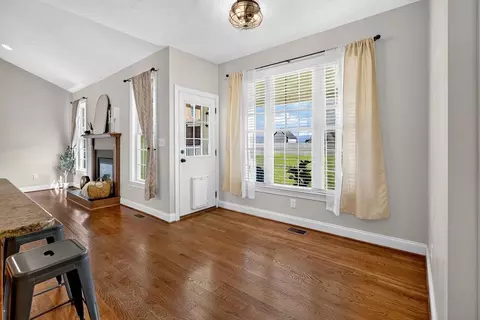 14 Old Oak Dr, Stuarts Draft, VA 24477 photo 9