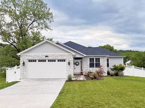 4329 Cotswold Ct, Harrisonburg, VA 22802