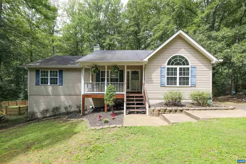 11 Shiloh Ct, Palmyra, VA 22963