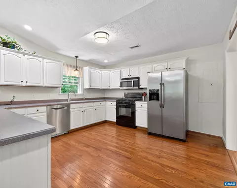 Kitchen - 47 S Fork Dr S, Louisa, VA 23093 photo 5 of 5