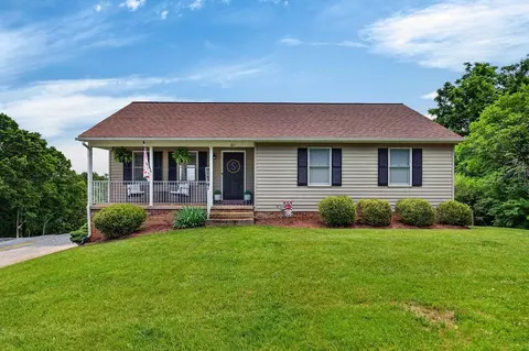 21 Cheyenne Ln, Staunton, VA 24401