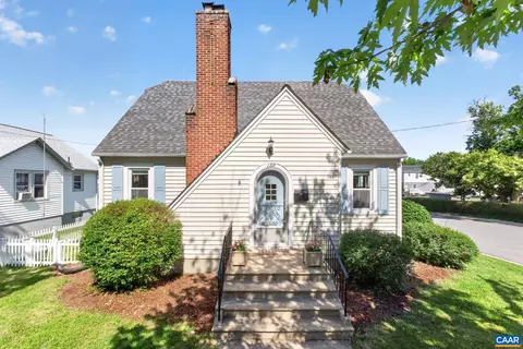199 N Bath Ave N, Waynesboro, VA 22980