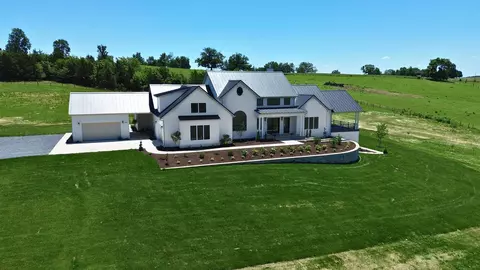 3961 Oak Ridge Rd, Mount Crawford, VA 22841