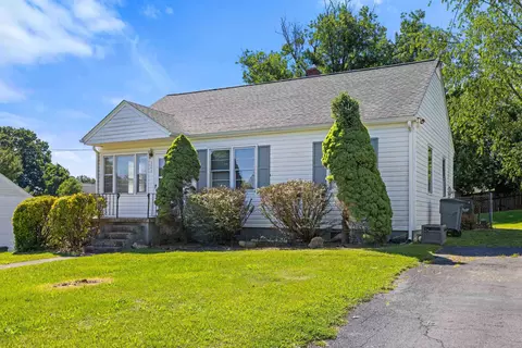303 Devon Rd, Staunton, VA 24401 photo 3