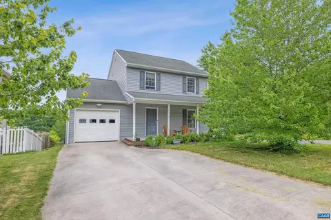 1529 C St, Waynesboro, VA 22980