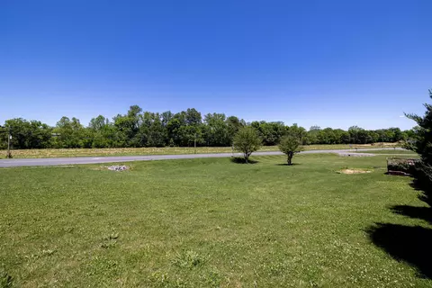 325 Rustic Ave, Broadway, VA 22815