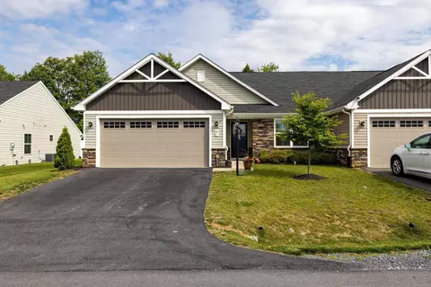 81 S Peak Dr, Mcgaheysville, VA 22840