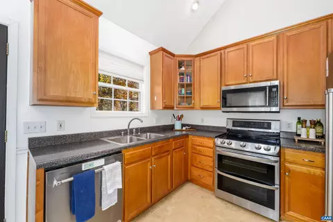 Kitchen - 36 Hatchechubee Rd, Palmyra, VA 22963 photo 3 of 4