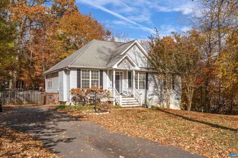 36 Hatchechubee Rd, Palmyra, VA 22963