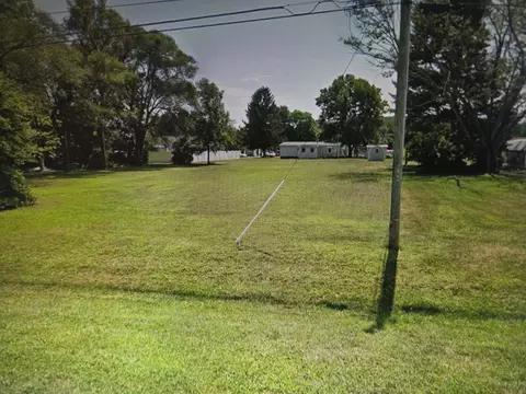 6 Th St, Grottoes, VA 24441