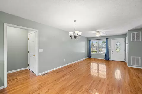 Living - 3087 Declaration Dr, Broadway, VA 22815 photo 5 of 6
