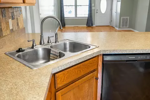 Kitchen - 3087 Declaration Dr, Broadway, VA 22815 photo 4 of 8