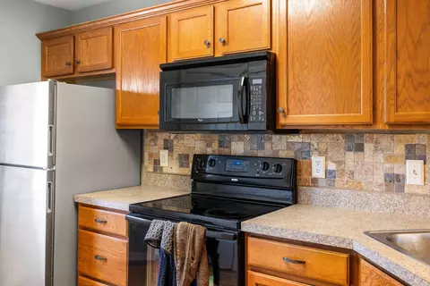 Kitchen - 3087 Declaration Dr, Broadway, VA 22815 photo 5 of 8